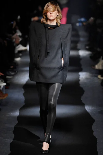 Look 18